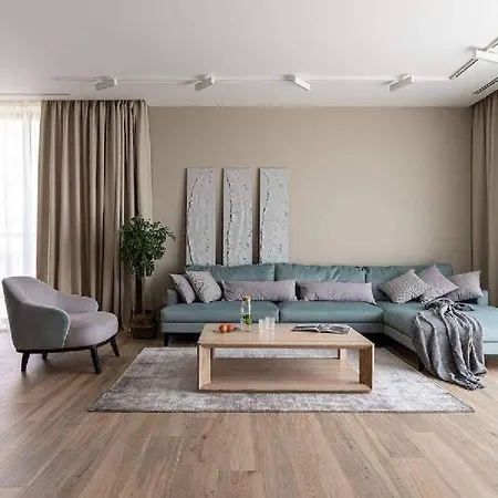 Cozy In The Center Of Apartment Warsaw